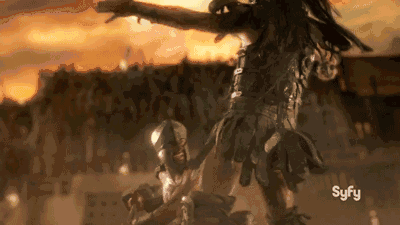 钝器连续挥舞太累,也不好操作.