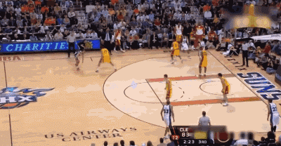 他和莱昂纳德如果有相似之处,大概就是他们的进攻威胁和射程,导致他们