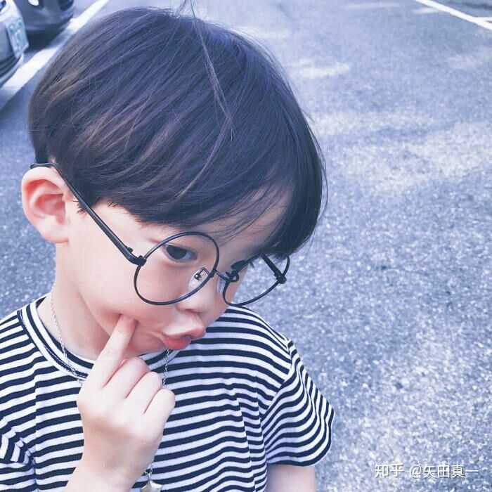 有哪些特别可爱的小男孩头像 谢谢?