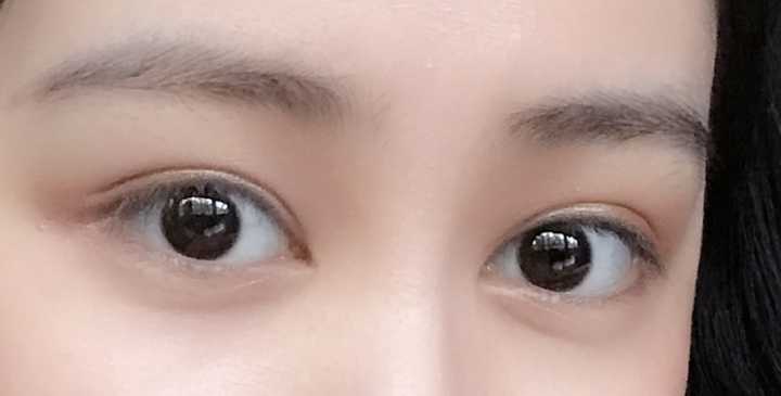 女生什么样的眉眼算是好看
