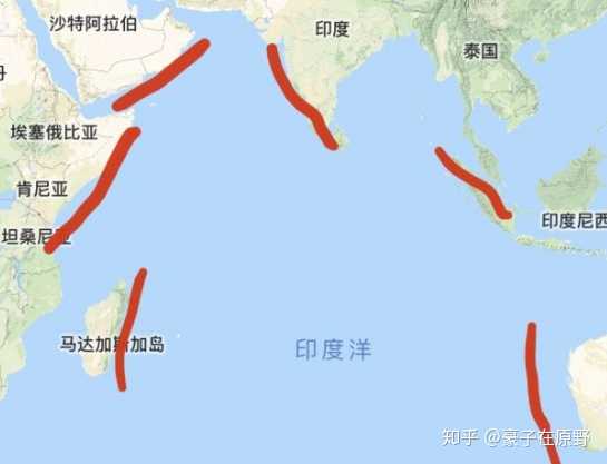 尤其是印度洋,地图上看上去一大片都是蓝色,但是大多数船只都不敢轻易