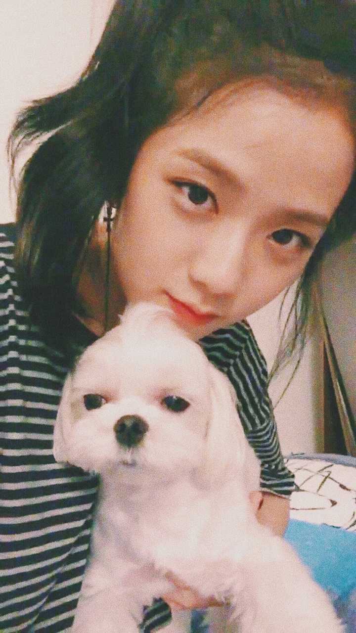 blackpink里的金智秀jisoo怎么样?