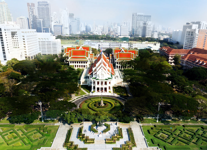 朱拉隆功大学