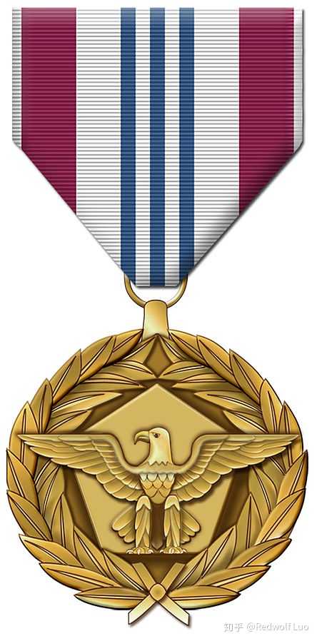 第1排左:legion of merit/功绩勋章(勋表上配一枚铜星,意为克洛泽共