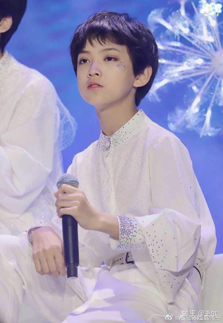有人了解tf家族三代陈天润吗?