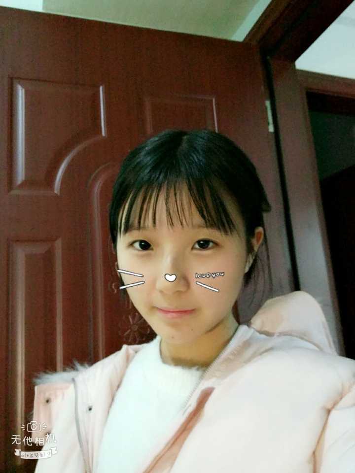 为什么萝莉脸大部分都是平胸的?
