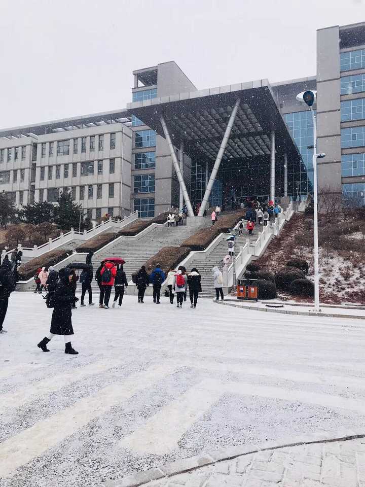 延边大学好不好,环境怎么样?