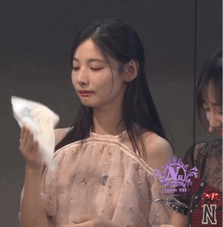 snh48系成员有哪些看一次就笑一次的动图or图片?