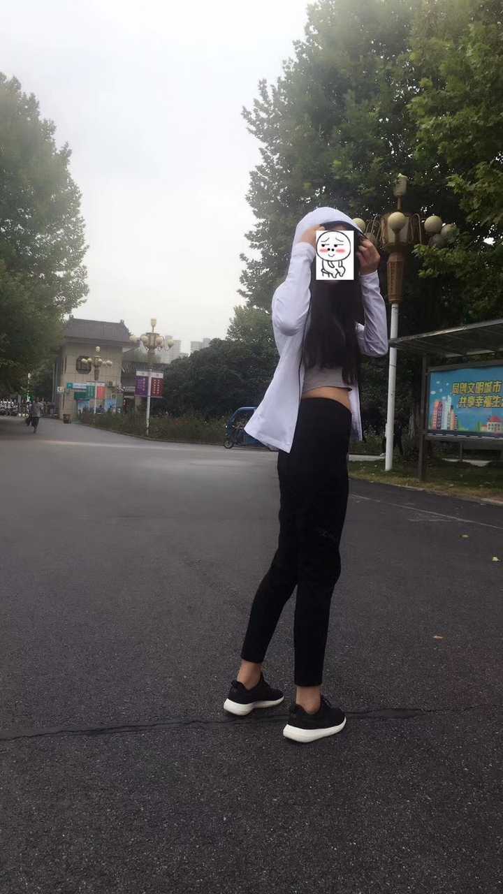 那么给大家看看他们说胖又说瘦的照片.