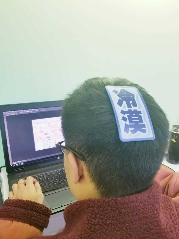 陪我去烧香拜佛被烟熏成瞎子的他.