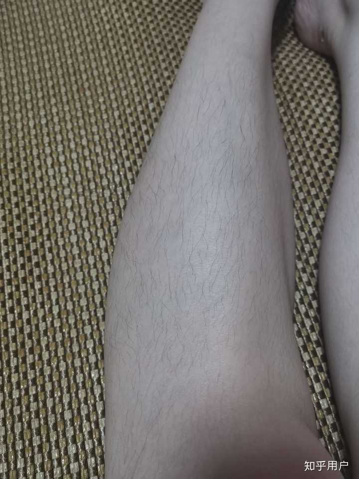 女生腿毛旺盛是怎样的人生体验?