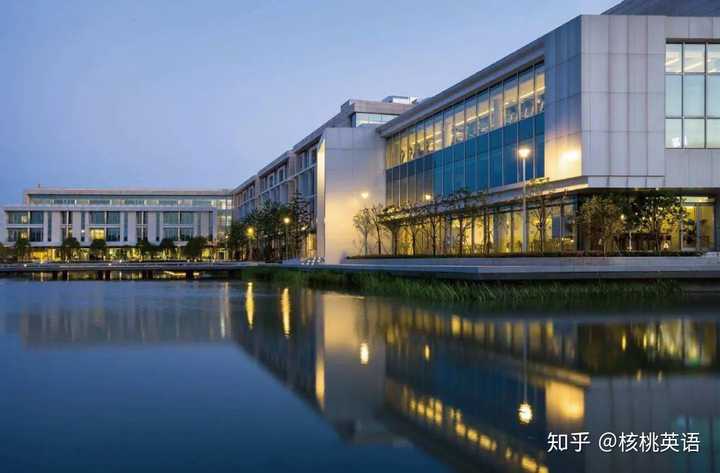 昆山杜克大学(dku)坐落于中国昆山 由美国北卡罗来纳州的杜克大学和