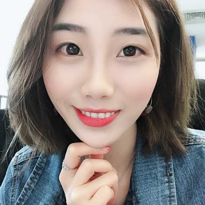 牙齿整齐笑起来很好看是一种什么体验?