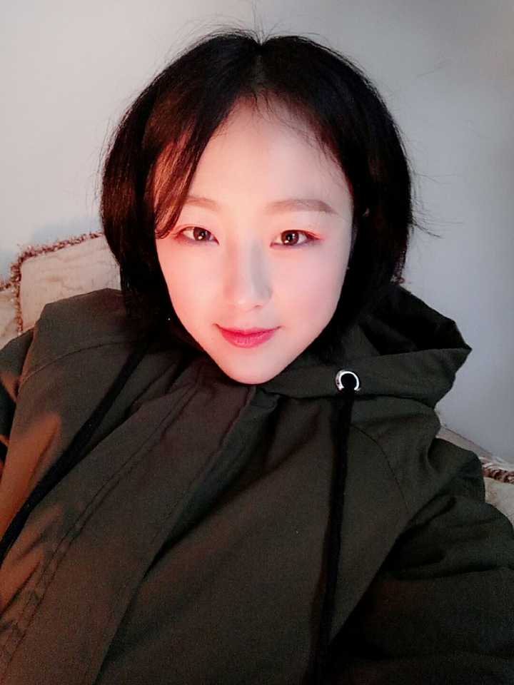 那些学生时期的"女混混",后来怎么样了?