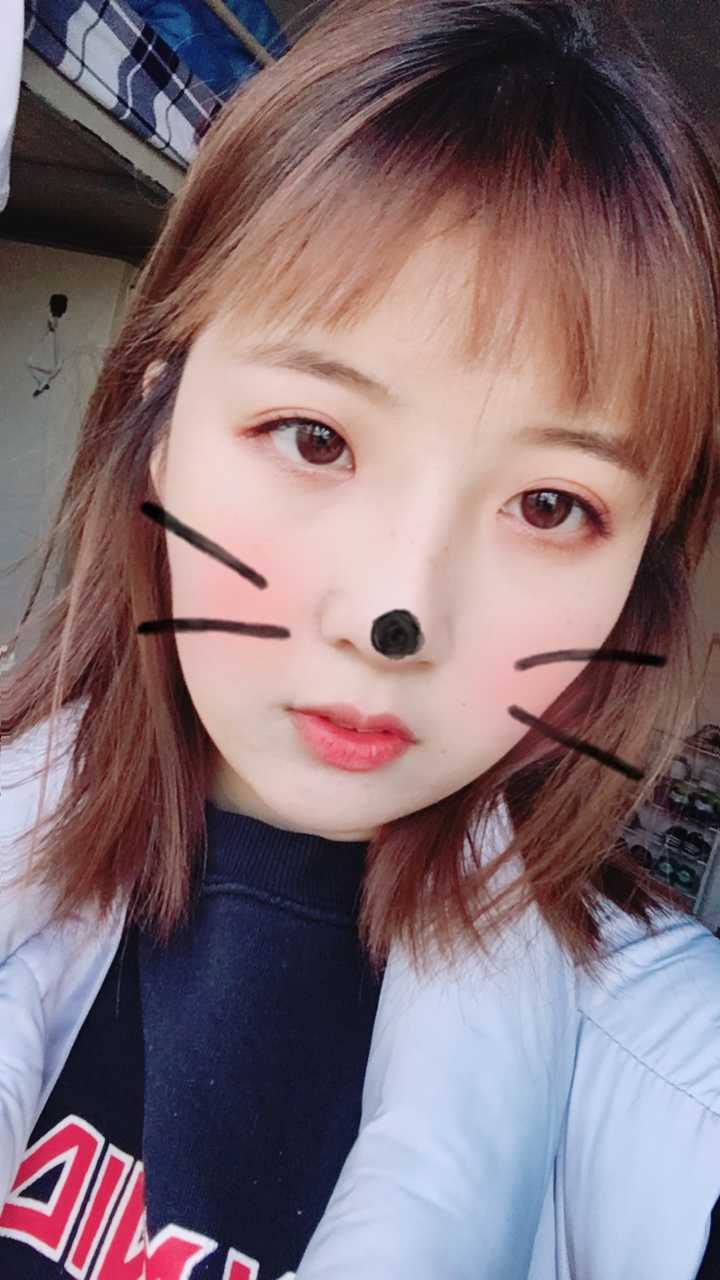 如何自拍才能拍得好看?