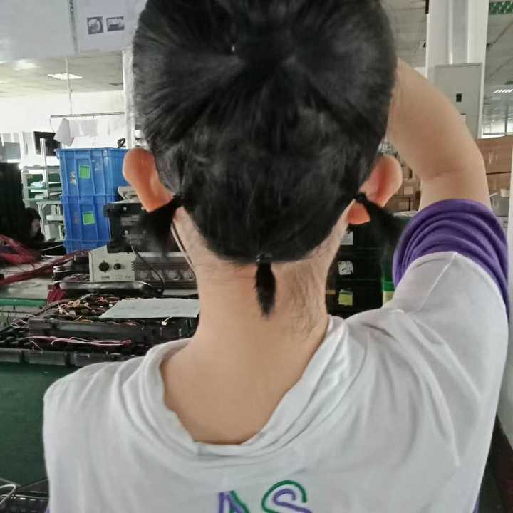 你们觉得女生把脑袋后面的头发剃了怎么样?