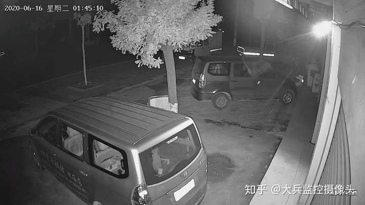 夜晚无光领居家的红外摄像头对准我家窗户可以看到我家室内吗摄像头