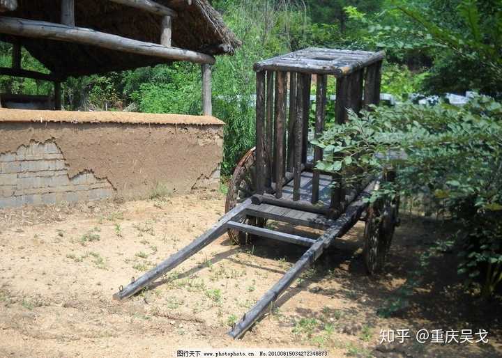 金车    有青铜栅栏的囚车