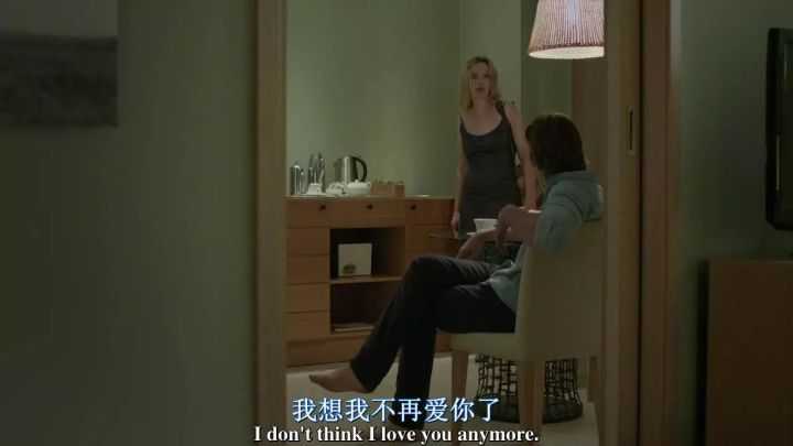 有哪些一句话电影台词背景做朋友圈背景图?