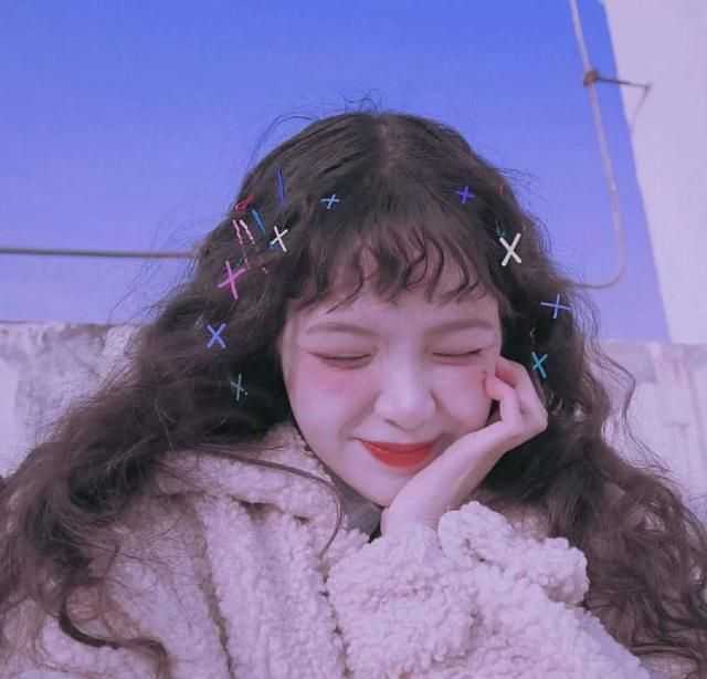 有没有那种一看感觉可以用"干净"这个词形容的女生头像啊?