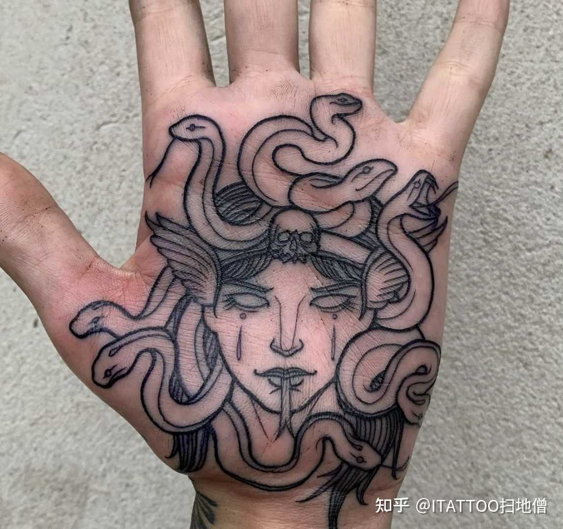 itattoo扫地僧 的想法: 手掌纹身|lukeaashley #手部