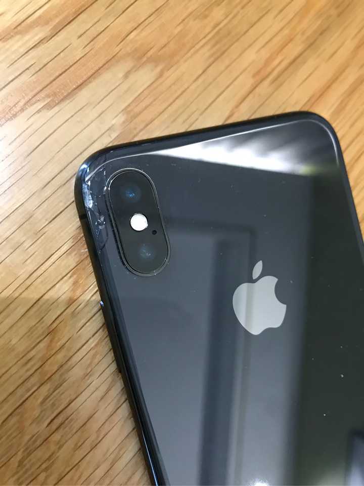 iphone x被别人摔了一下之后总是自动关机?