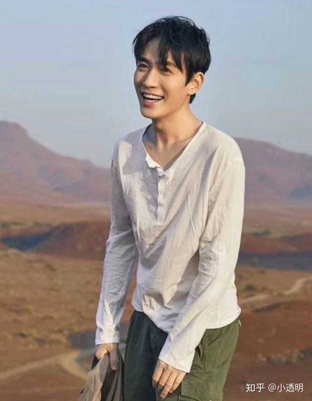 可不可以给我一些朱一龙的照片啊 知乎