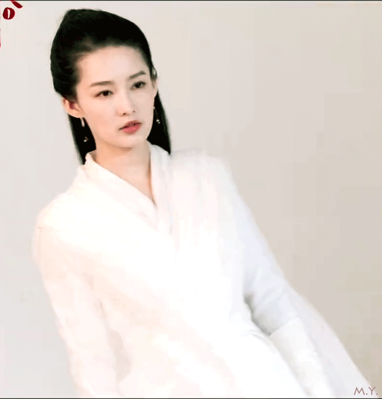 有哪些淡妆浓抹总相宜的女演员(最好是古装)?
