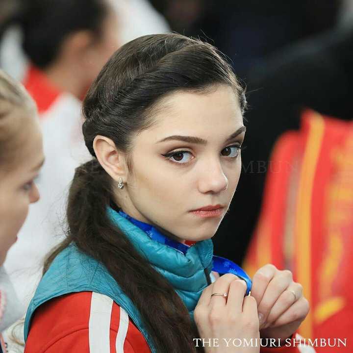 如何评价平昌冬奥会扎吉托娃战胜师姐梅娃获得冠军