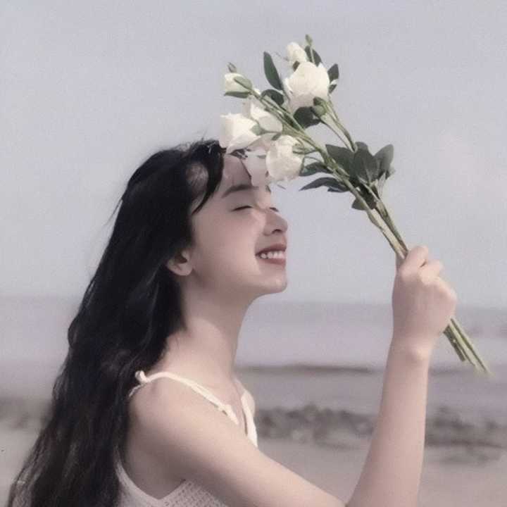 有哪些适合女生微信使用的头像?