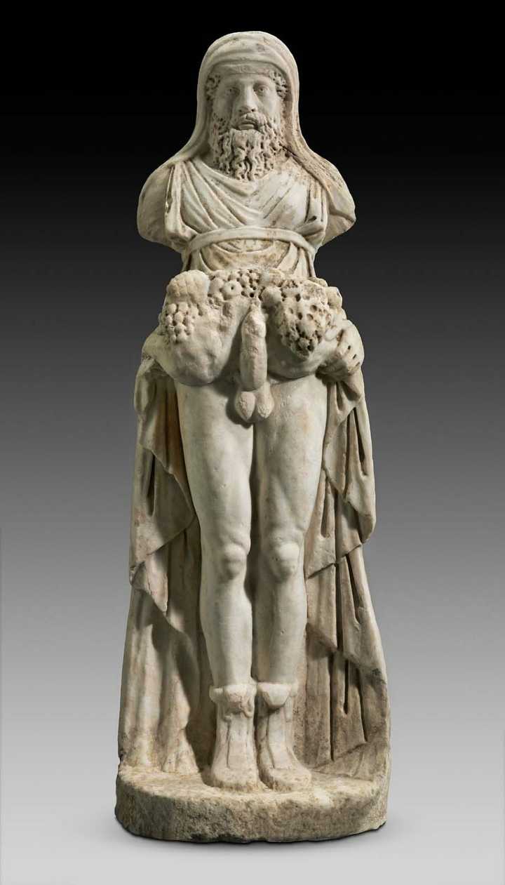 欧洲传统雕塑艺术中的男性形象为什么都生殖器短小且包皮过长?