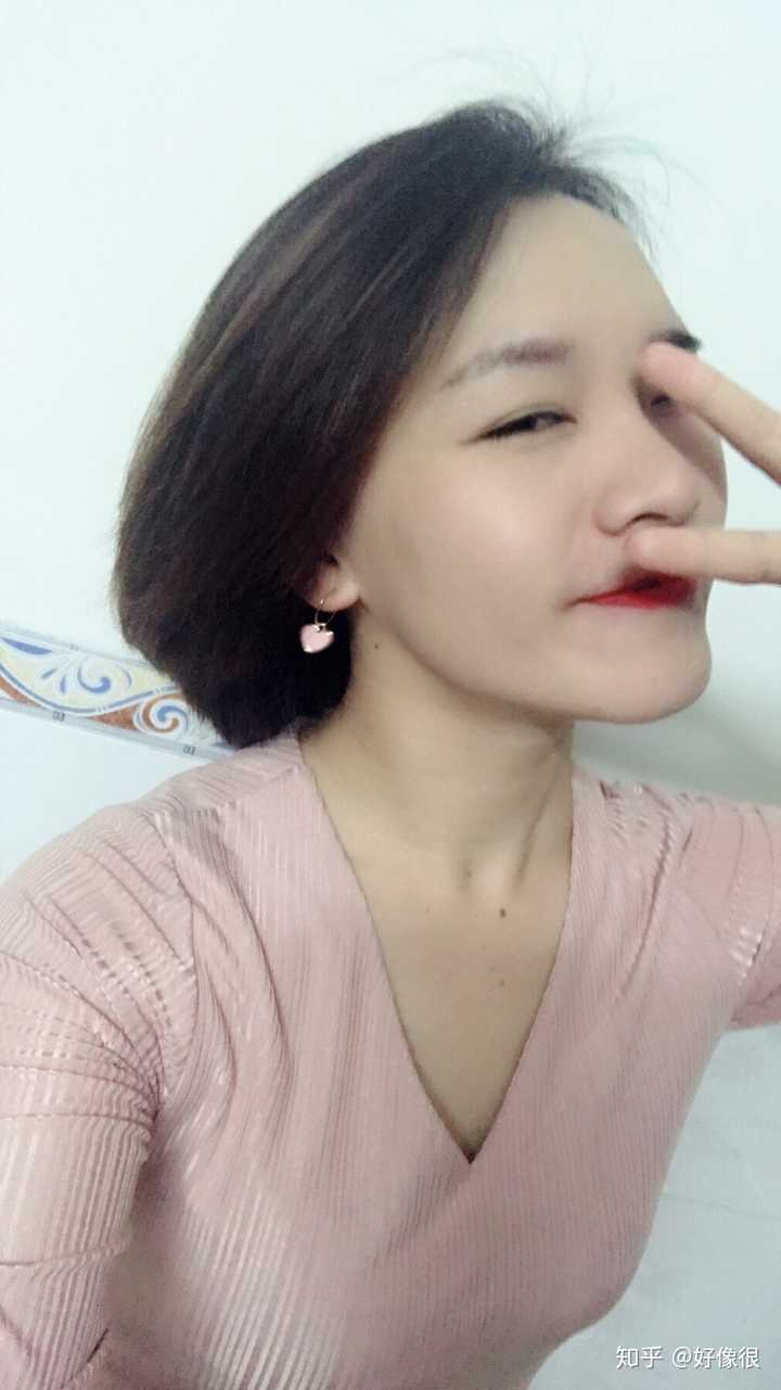 有什么高中生女生从超短发到长发的过渡发型推荐?