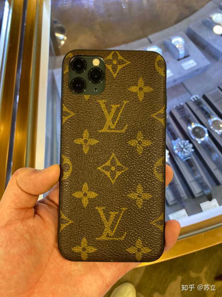 当然是lv正品拆包手机壳了