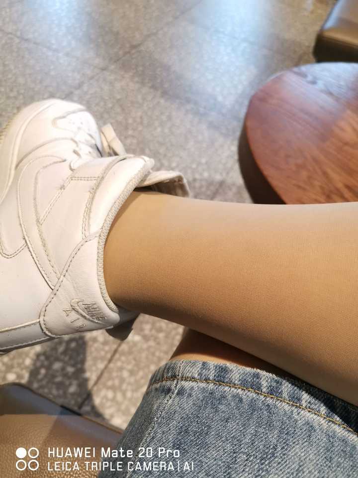 如何看待裤里丝,为什么有的女生会这样穿?