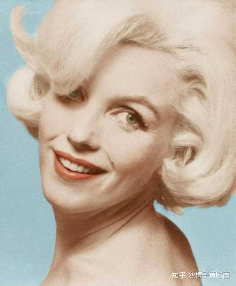 求一些玛丽莲·梦露(marilyn monroe)年轻时的美照?