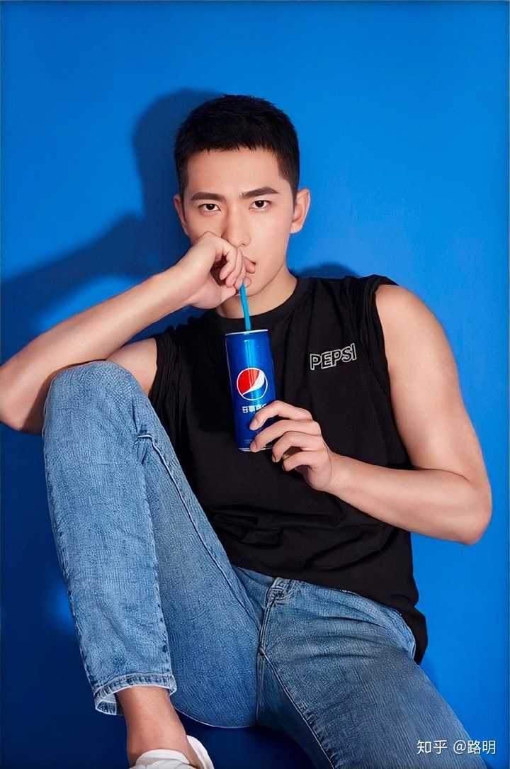 杨洋寸头怎么剪?