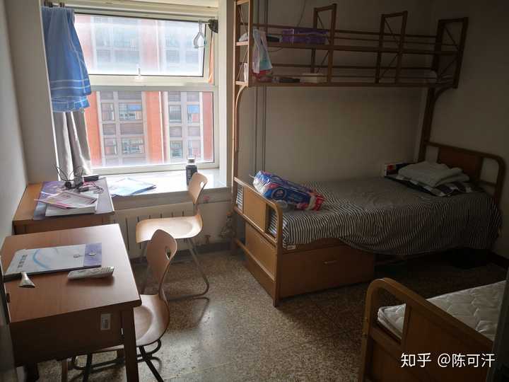 如何看待中国科学院大学将7平米的单人间宿舍改成上下铺的双人间?
