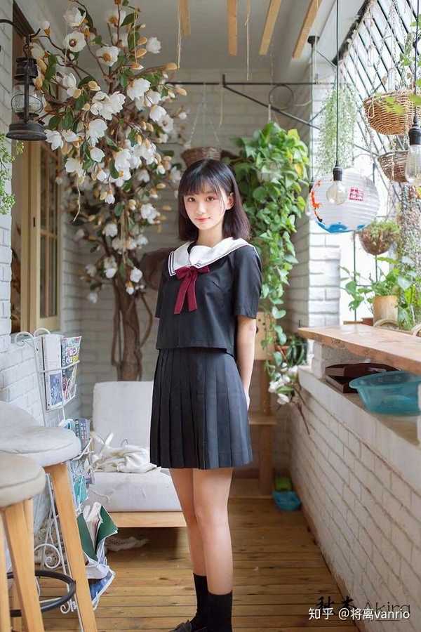 jk 制服入门从什么开始好呢?