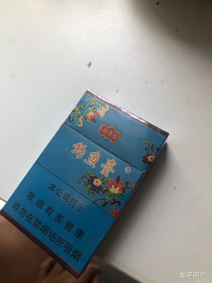 细支蓝色钓鱼台,正好最近在抽,口感很润.