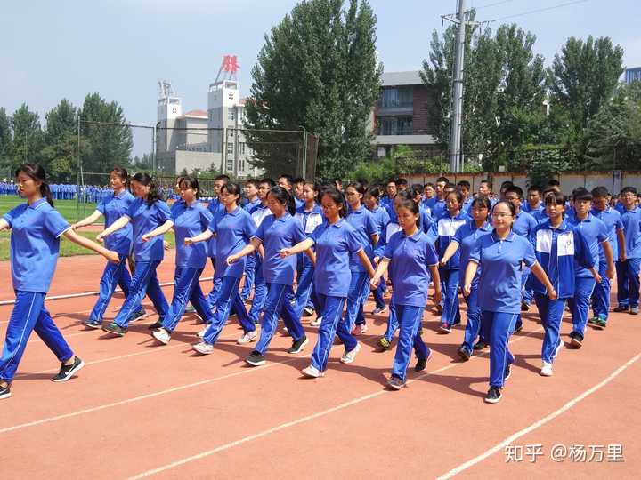 在滕州一中就读是什么样的体验?