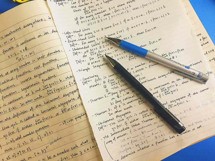 作为一名学习博主,是如何将平常的作业,文具之类的拍得很有文艺范?