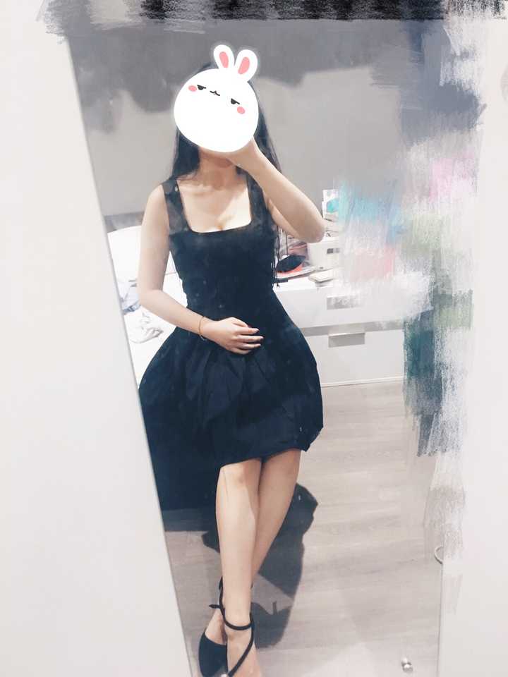 em总而言之… 我是真的觉得… 题主小姐姐都说了瘦高胸大了… 那真的
