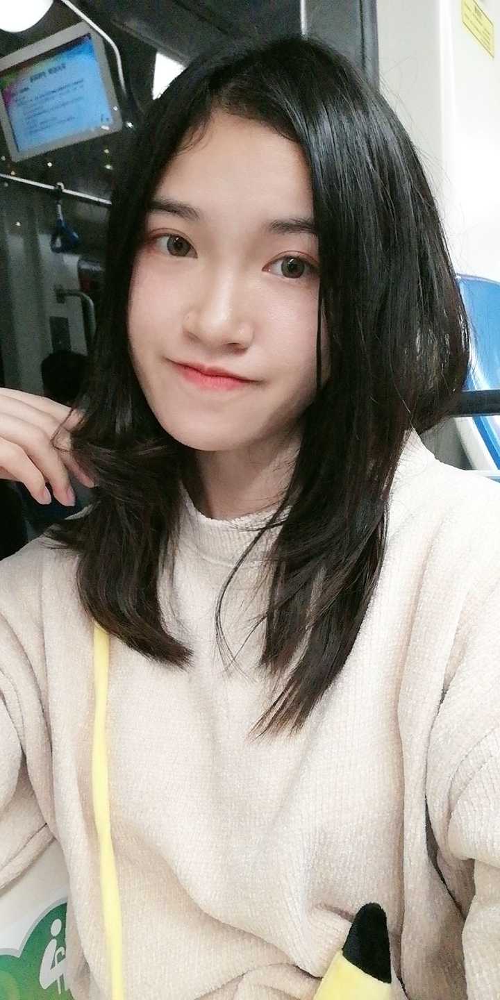 女生什么样的眉眼算是好看?