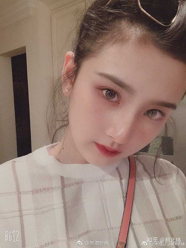 有哪些明星拍照适合怼脸拍?