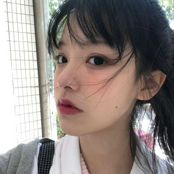 有哪些好看的女生照片适合做头像?