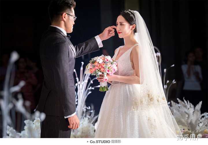 小姐姐婚礼上的照片