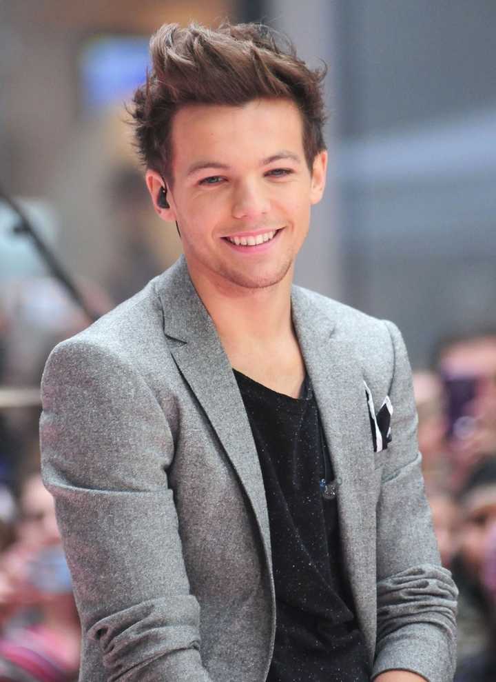 如何评价 one direction 成员 louis tomlinson?