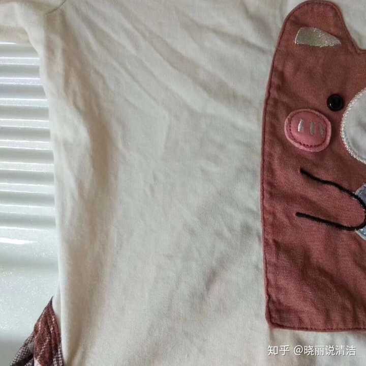 衣服发霉怎么洗掉上面的霉斑?