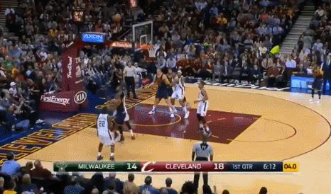 如何评价詹姆斯的传球能力?