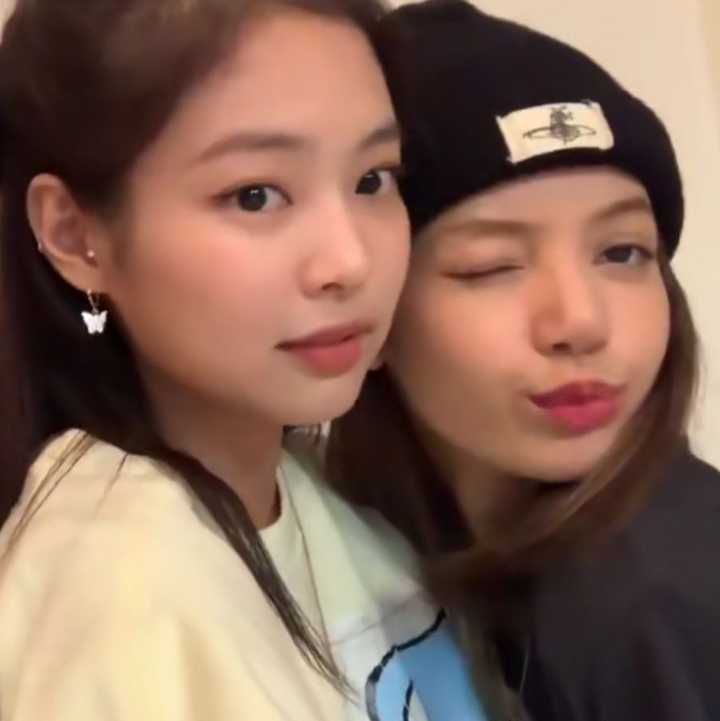 有没有lisa和jennie的闺蜜头像哇!